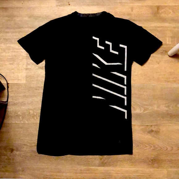 Nike t-shirt - Picture 2 of 4